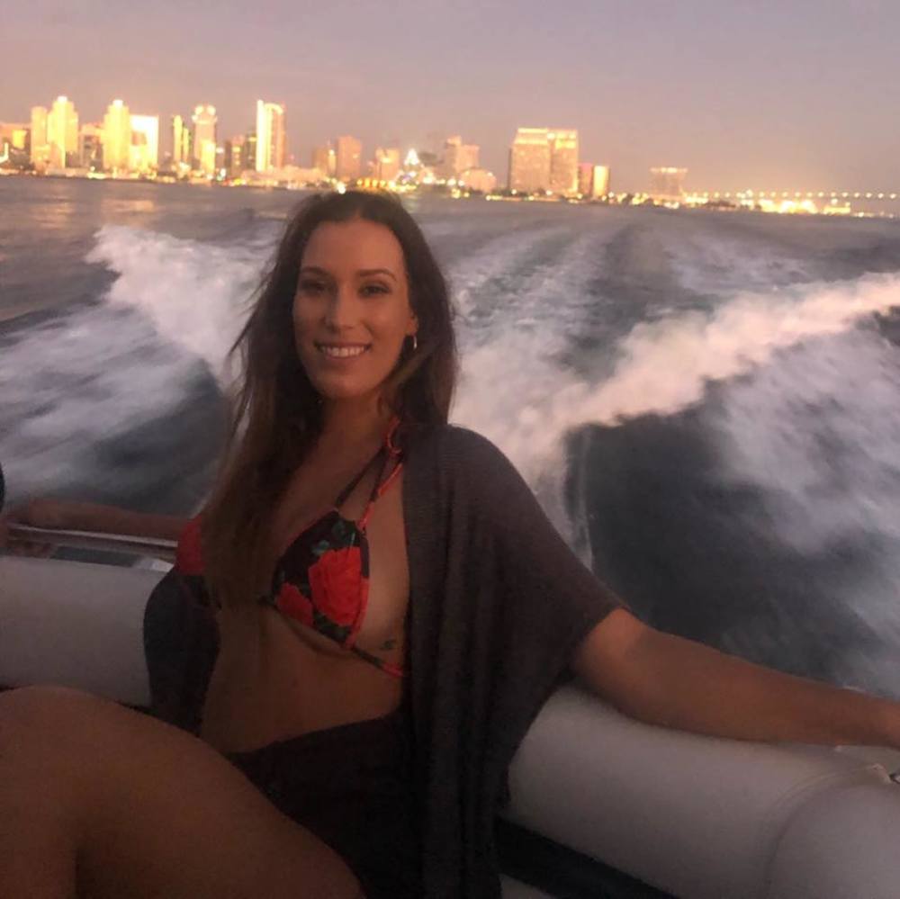 Meet your Posher, Casey